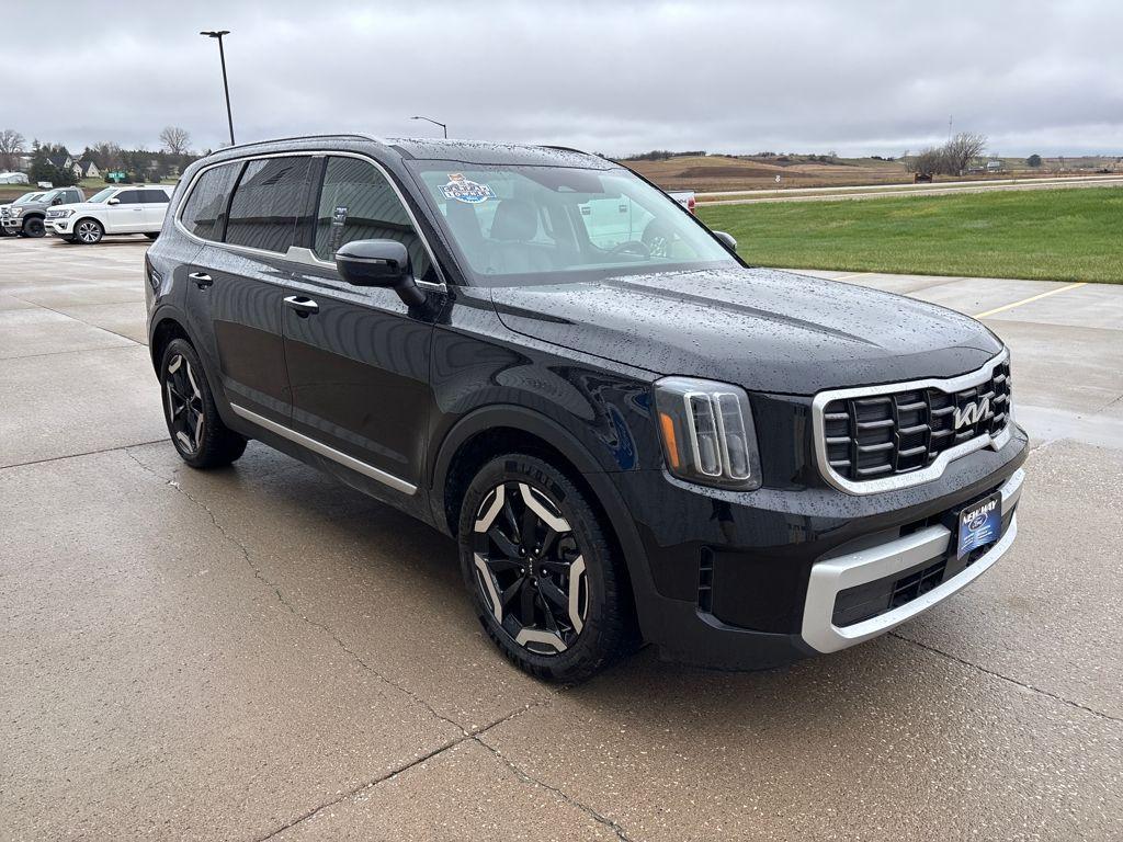 used 2025 Kia Telluride car, priced at $34,989