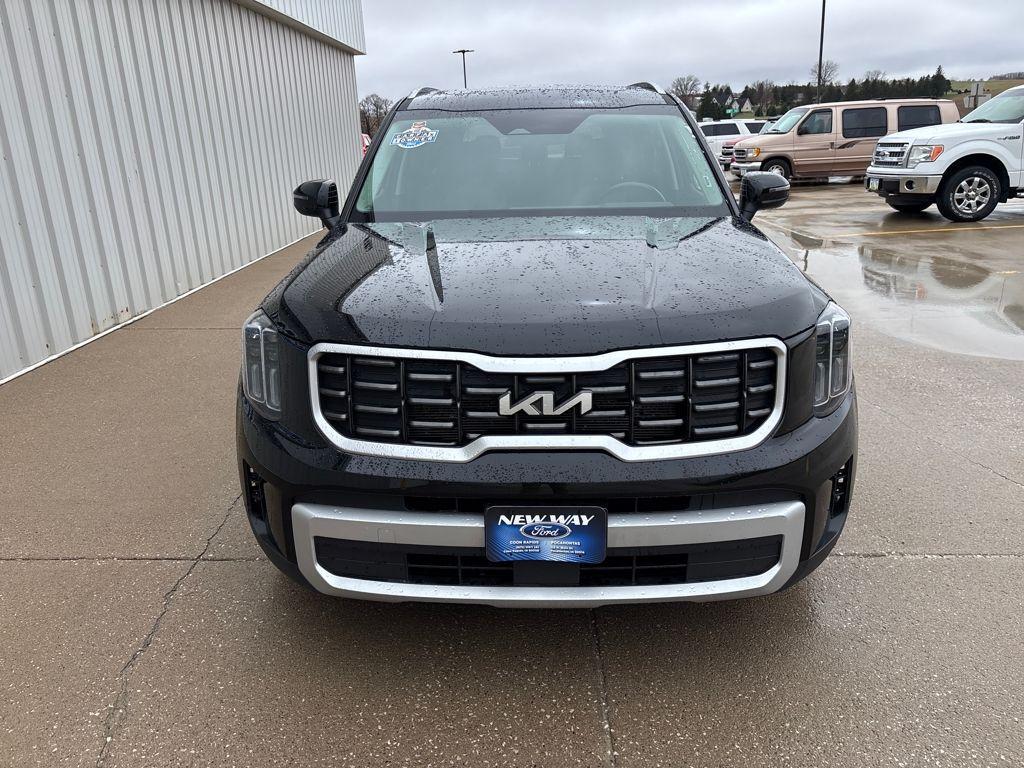 used 2025 Kia Telluride car, priced at $34,989