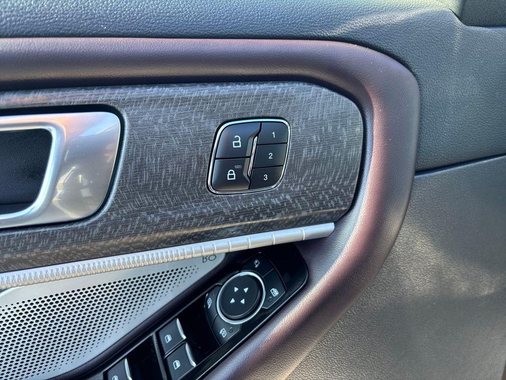 used 2025 Ford Explorer car, priced at $47,900