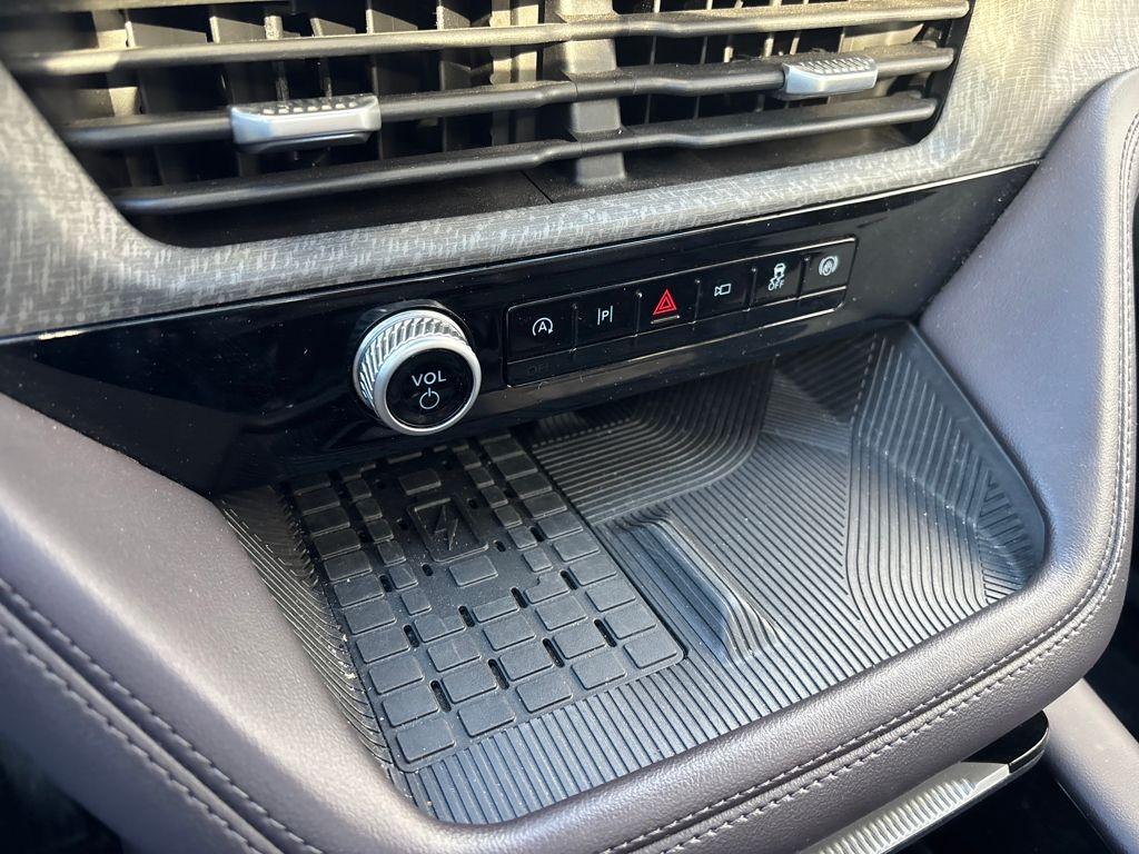 used 2025 Ford Explorer car, priced at $47,900