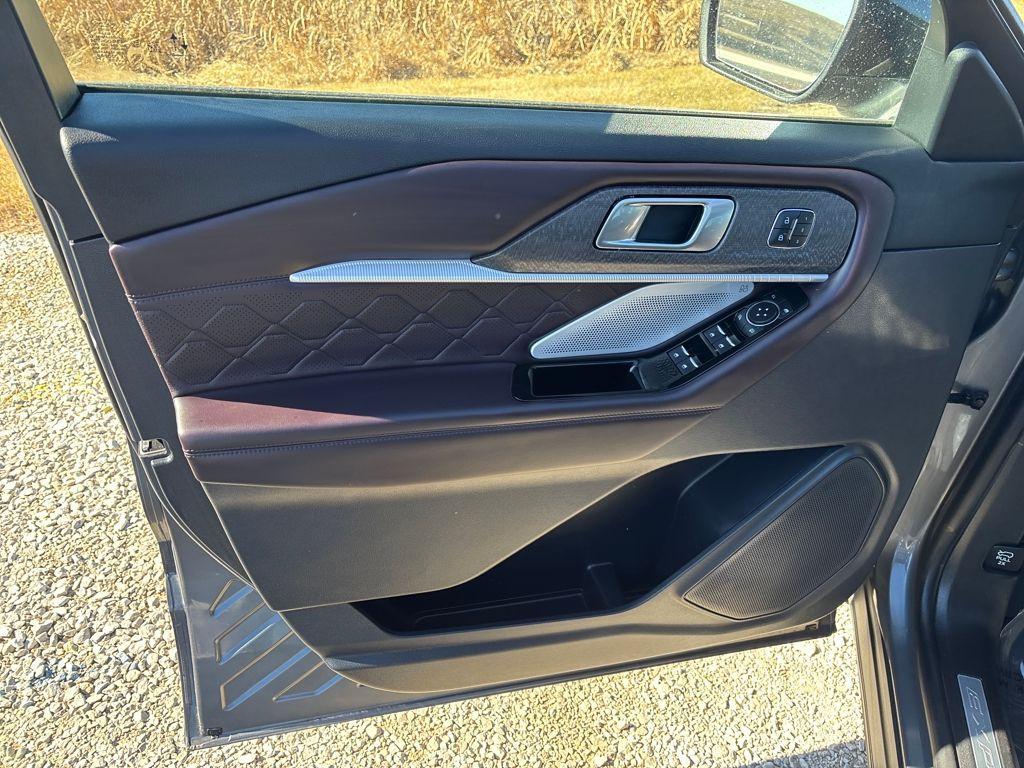 used 2025 Ford Explorer car, priced at $47,900