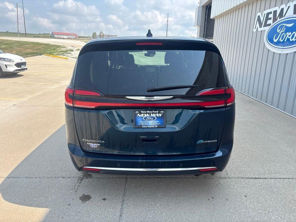 used 2024 Chrysler Pacifica Hybrid car, priced at $27,080