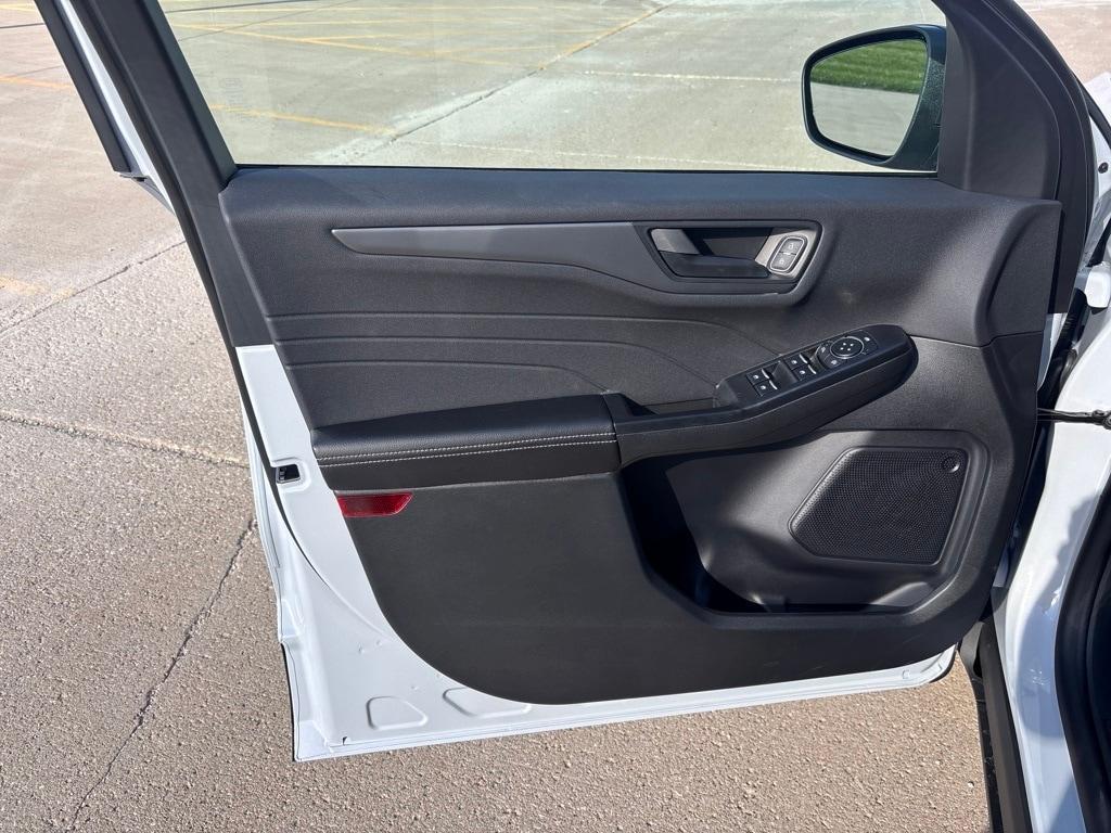 new 2025 Ford Escape car, priced at $27,462