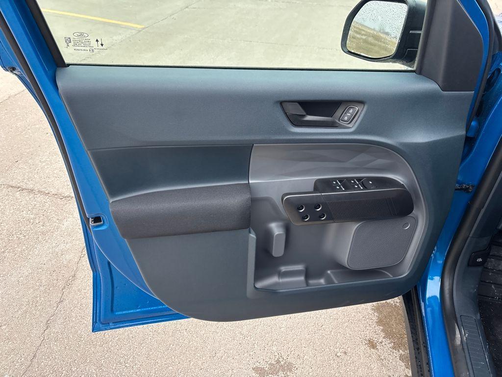 new 2025 Ford Maverick car, priced at $29,879