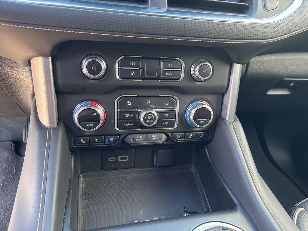 used 2024 GMC Yukon car, priced at $61,080