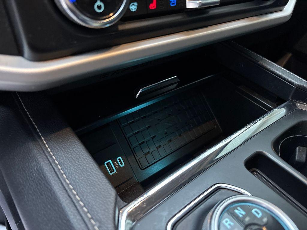 used 2022 Ford Expedition car, priced at $36,900