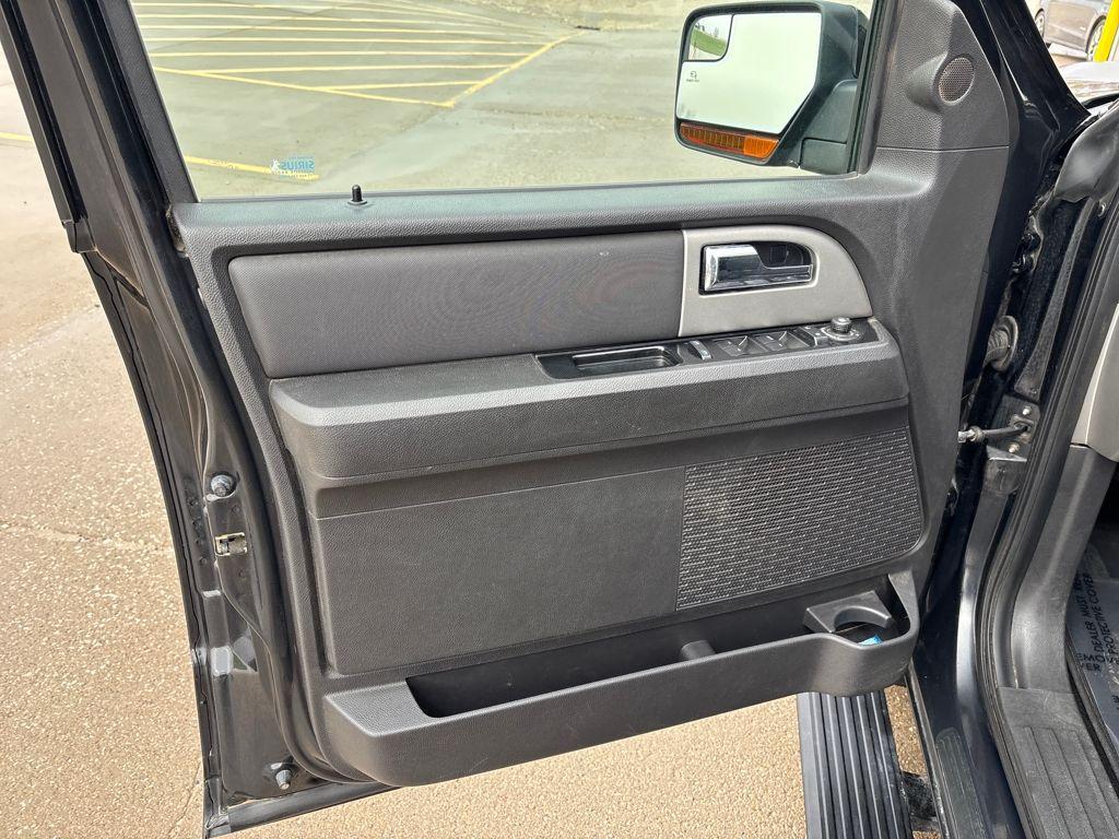used 2014 Ford Expedition EL car, priced at $12,900