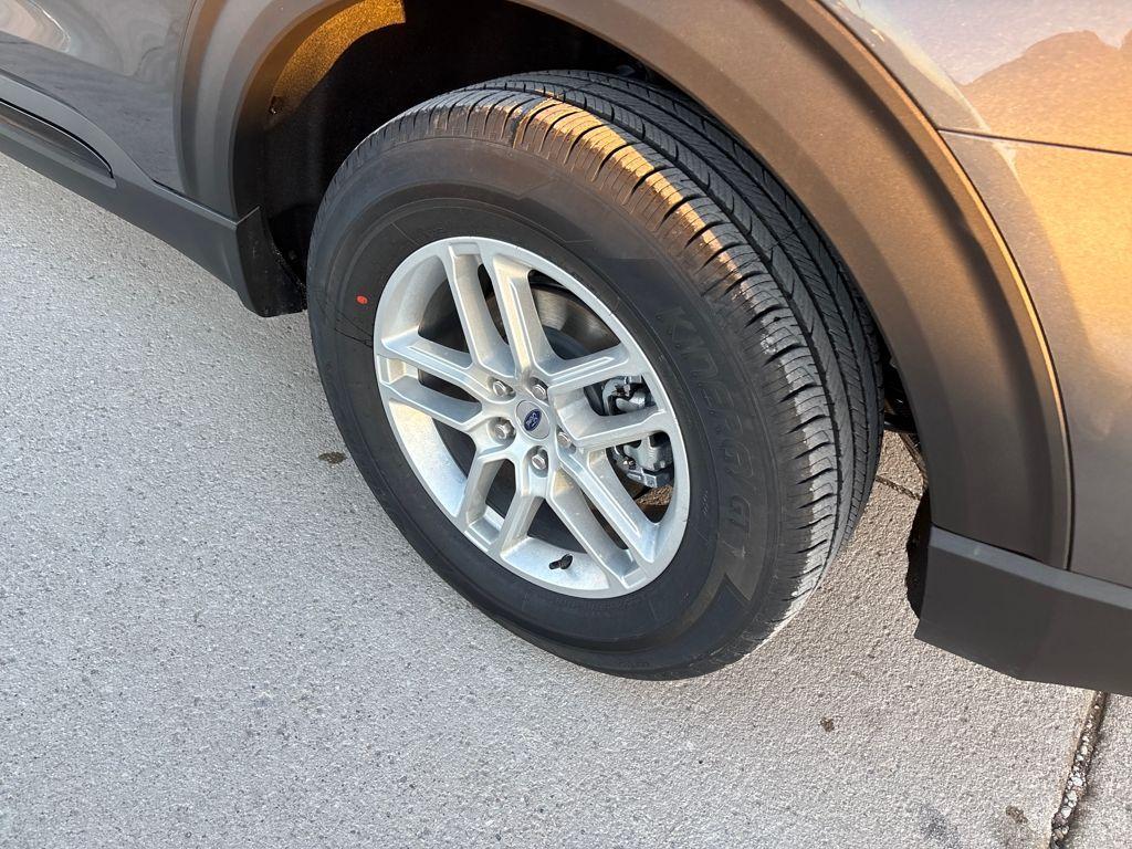 new 2026 Ford Explorer car, priced at $39,019