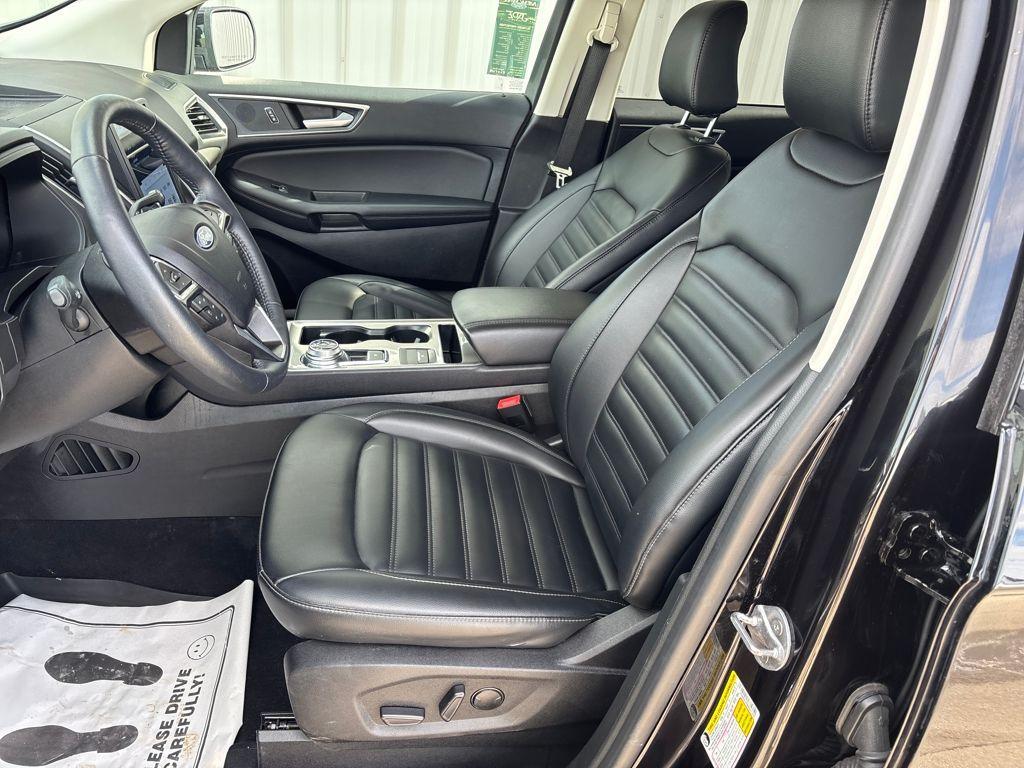 used 2024 Ford Edge car, priced at $27,900