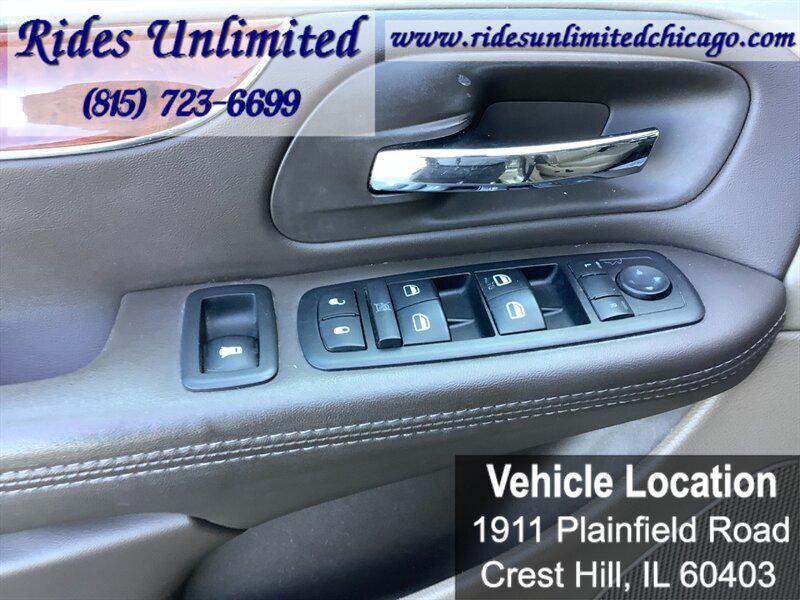 used 2014 Chrysler Town & Country car, priced at $5,389