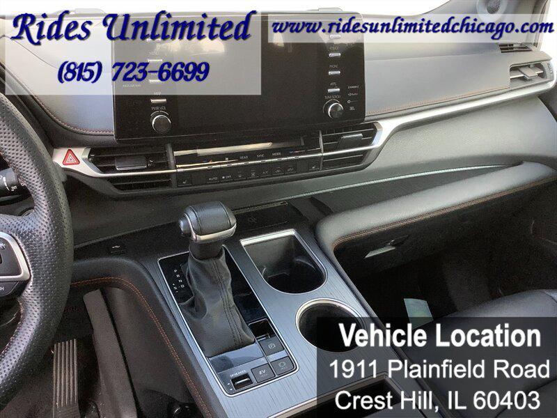 used 2024 Toyota Sienna car, priced at $36,389
