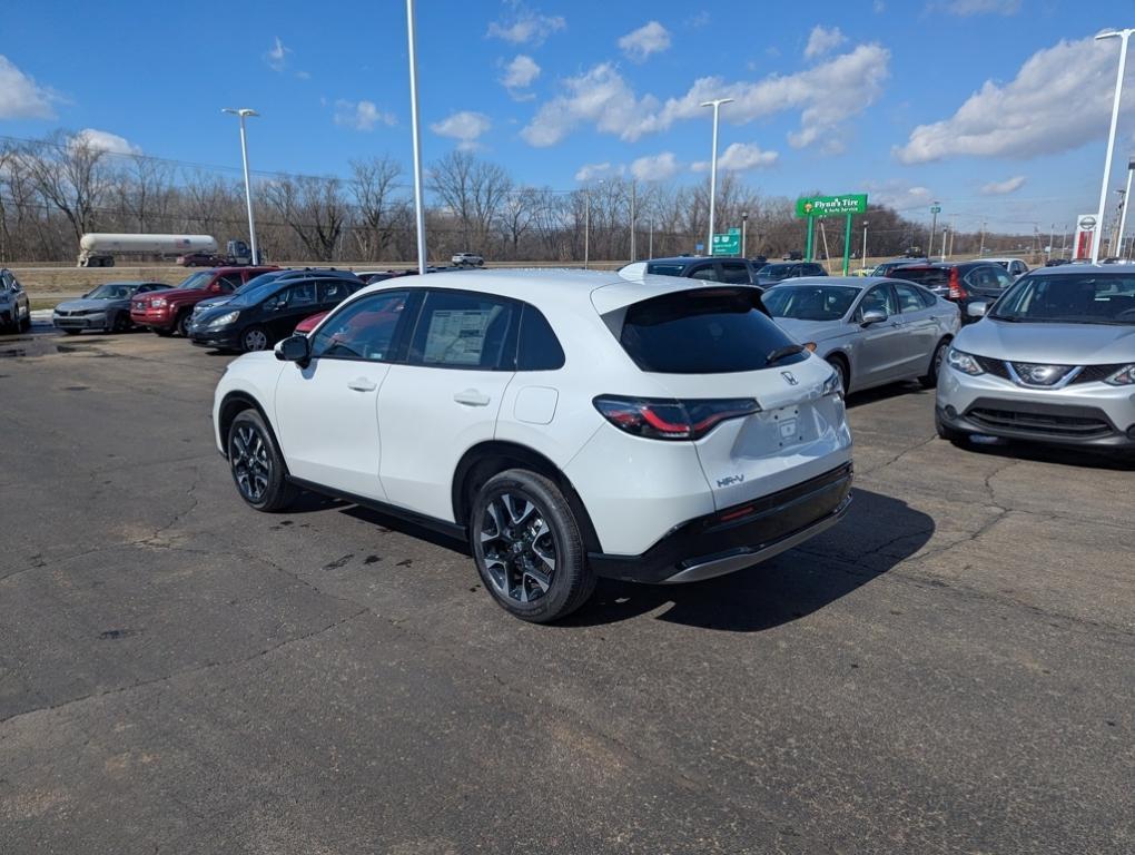 new 2026 Honda HR-V car, priced at $32,337