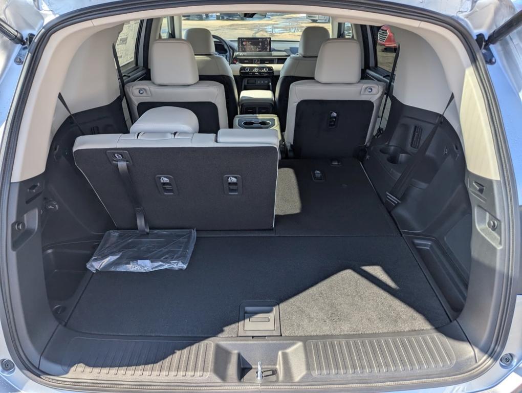 new 2026 Honda Pilot car, priced at $49,756