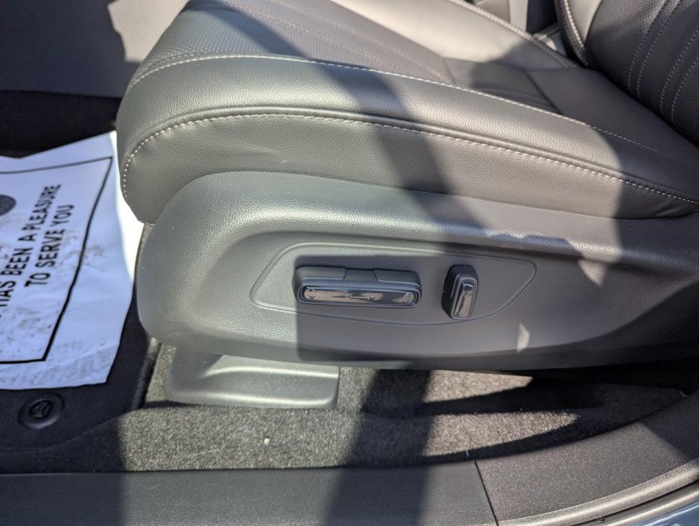 new 2026 Honda HR-V car, priced at $32,337