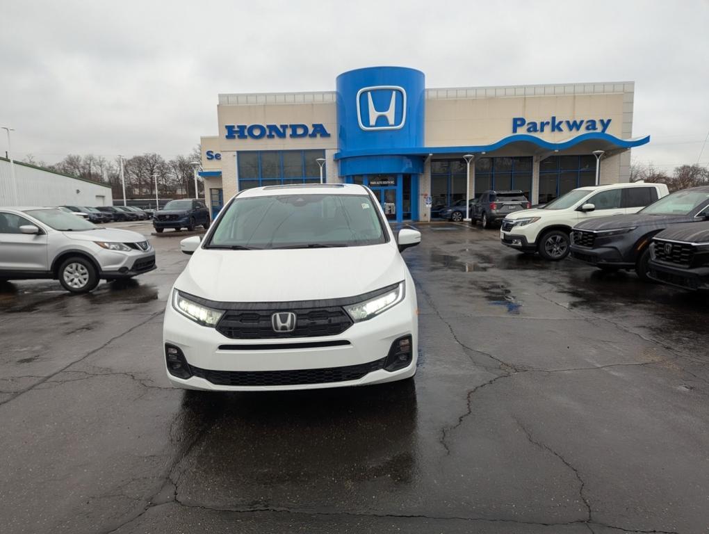 new 2026 Honda Odyssey car, priced at $45,860