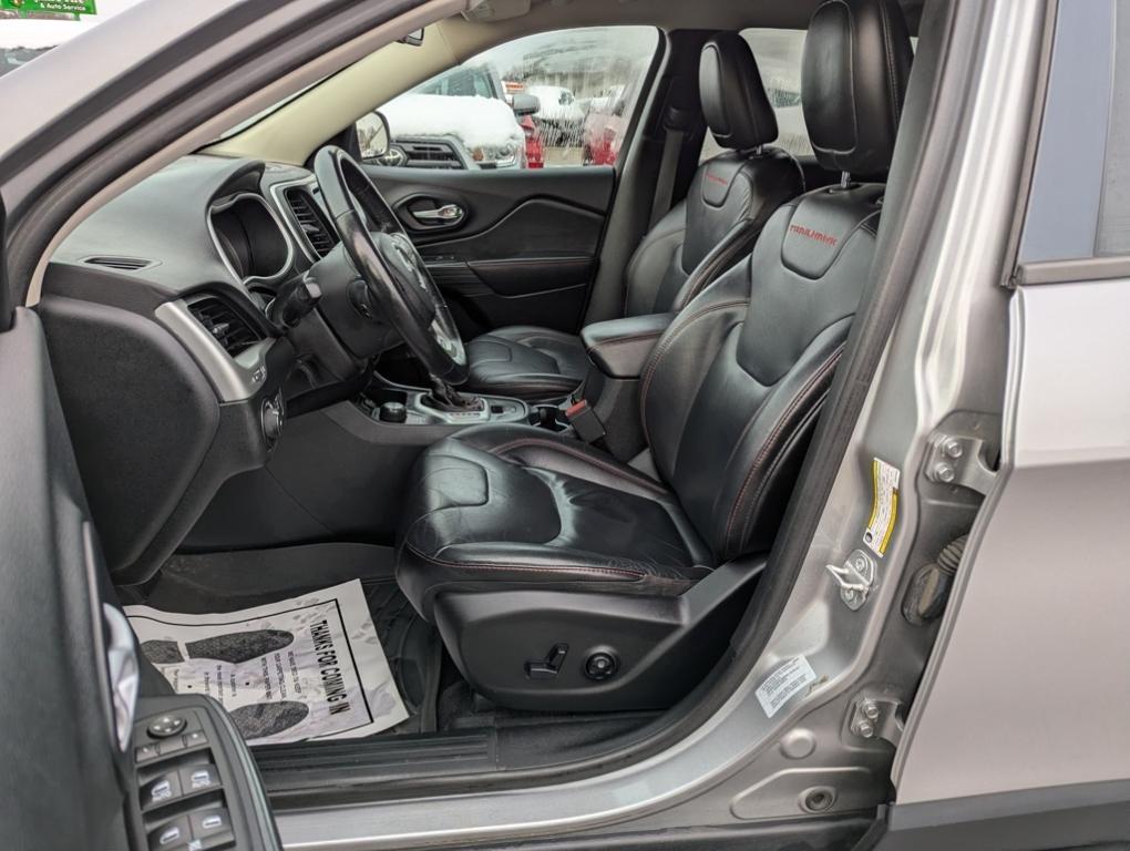 used 2016 Jeep Cherokee car, priced at $4,499