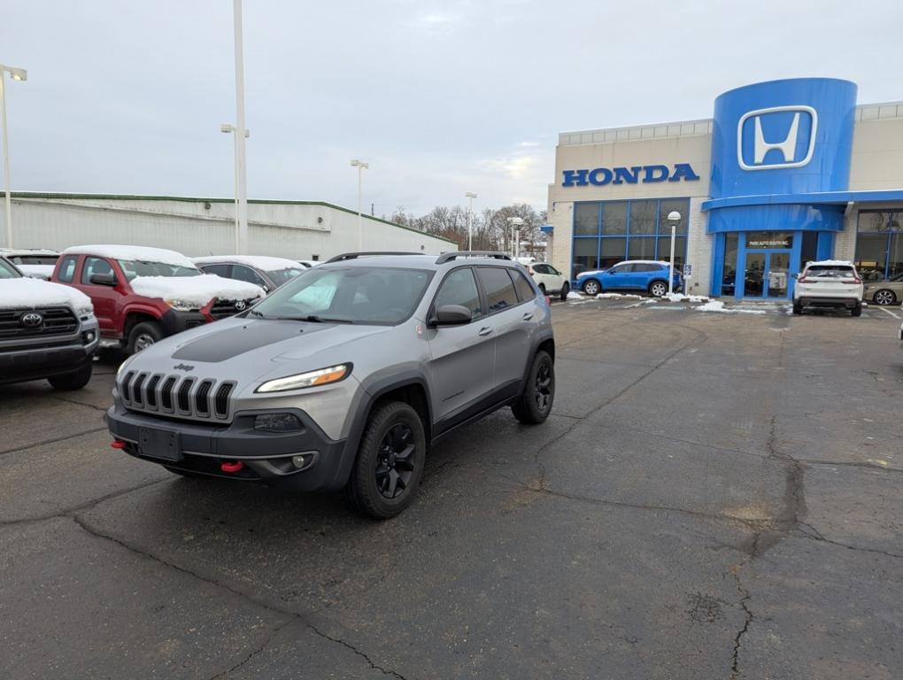 used 2016 Jeep Cherokee car, priced at $4,499
