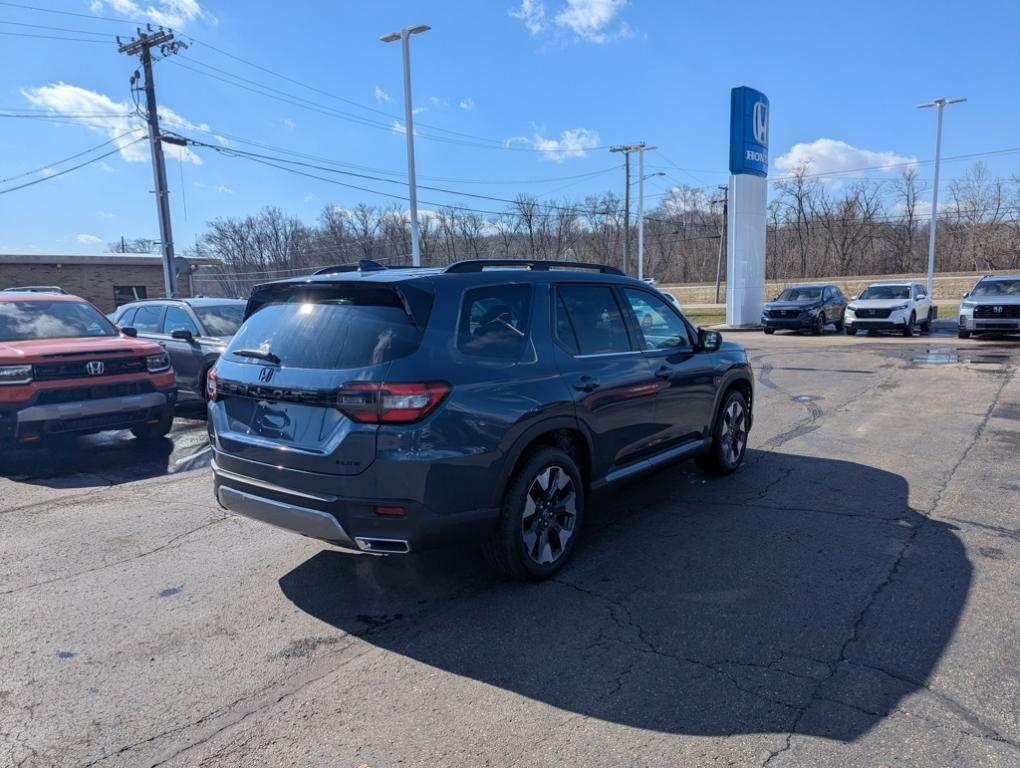 new 2026 Honda Pilot car, priced at $51,895