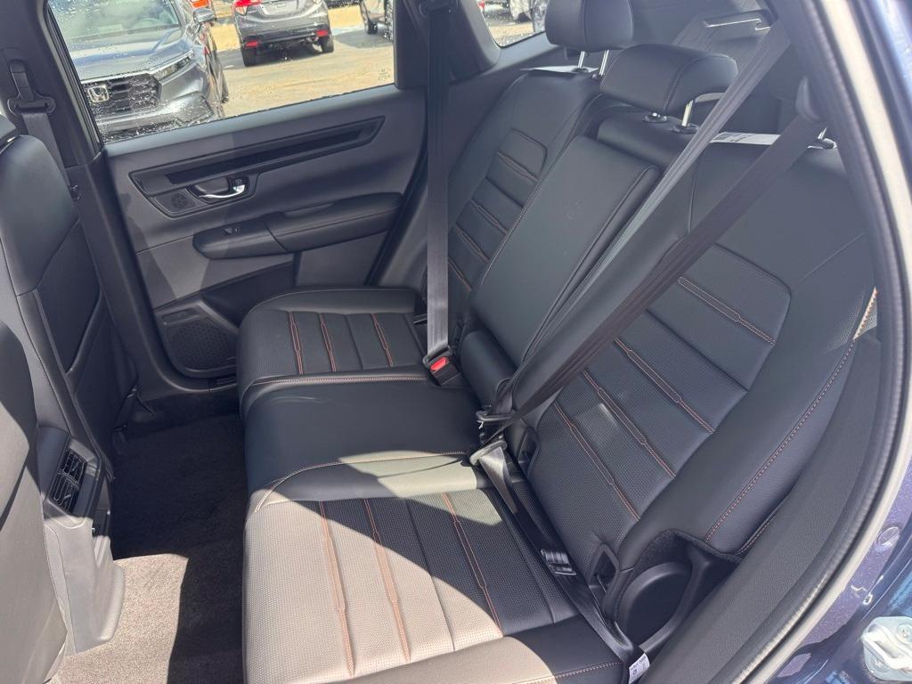 new 2026 Honda CR-V Hybrid car, priced at $39,684