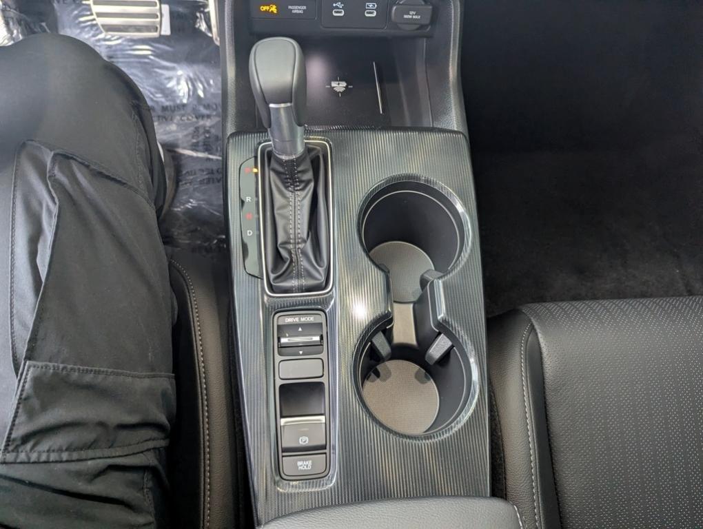 new 2026 Honda Civic Hybrid car, priced at $33,150