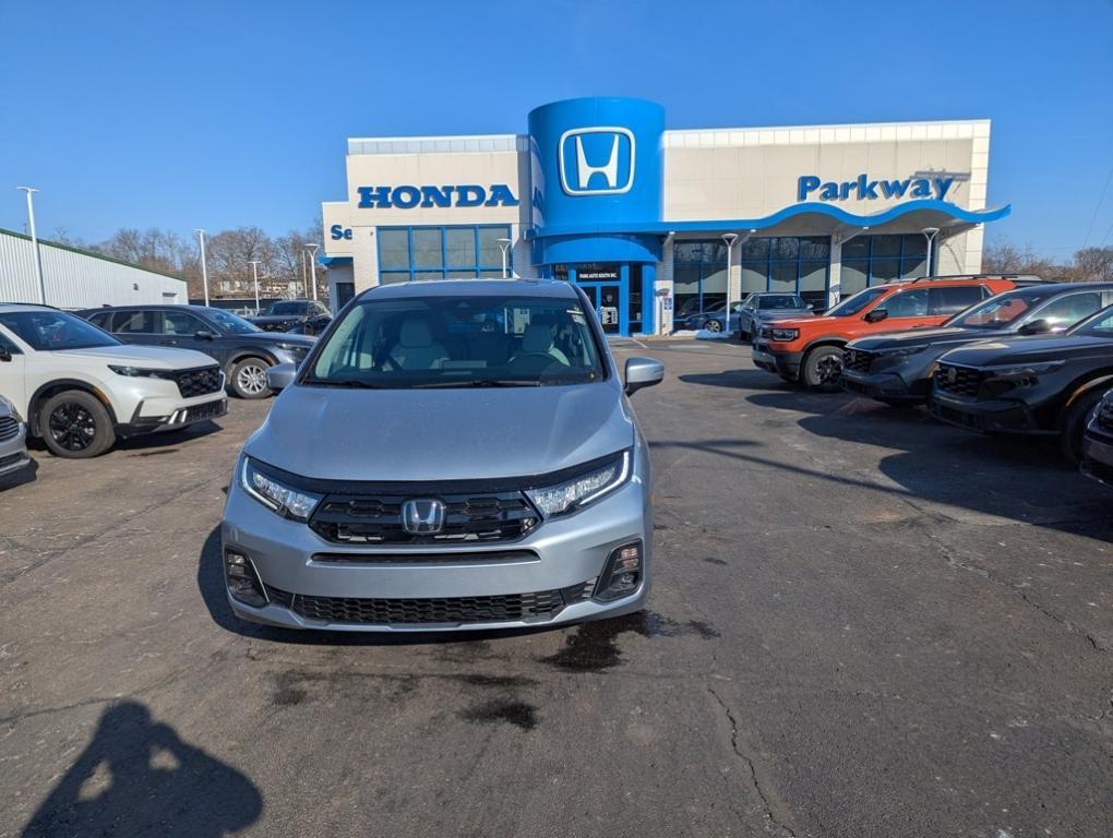 new 2026 Honda Odyssey car, priced at $45,433