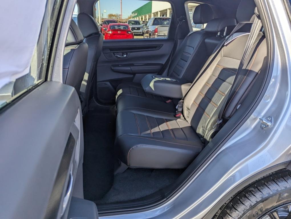 new 2026 Honda CR-V Hybrid car, priced at $39,684