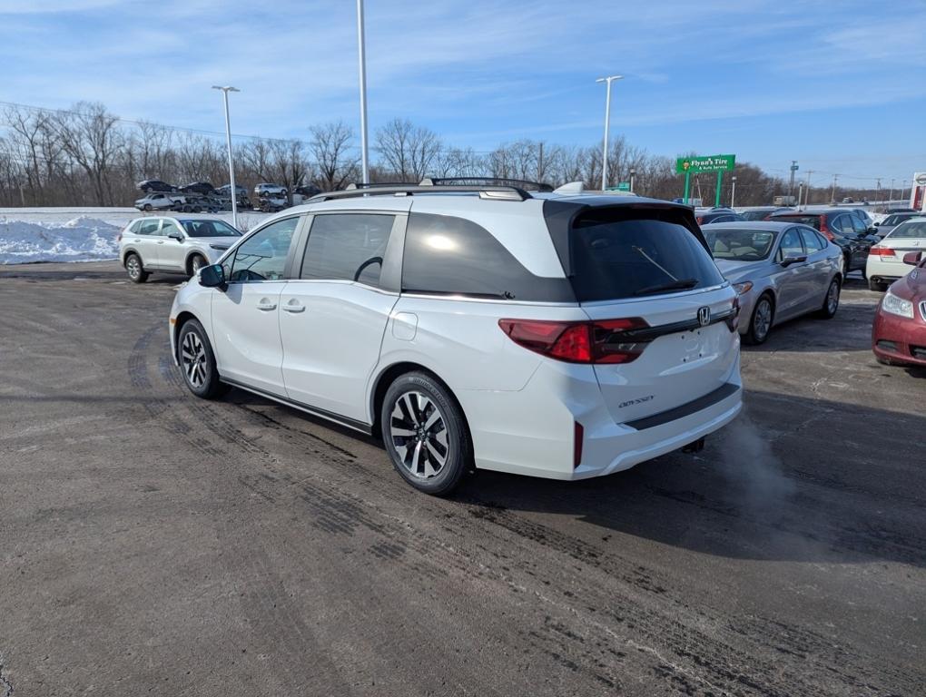 new 2026 Honda Odyssey car, priced at $43,210
