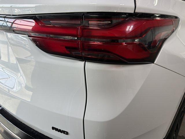 used 2023 Chevrolet Traverse car, priced at $36,999