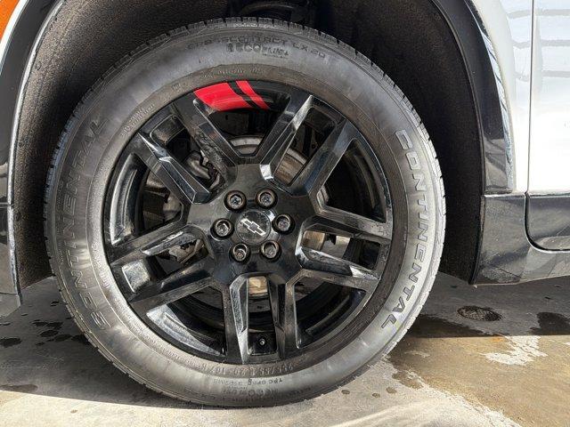 used 2023 Chevrolet Traverse car, priced at $36,999