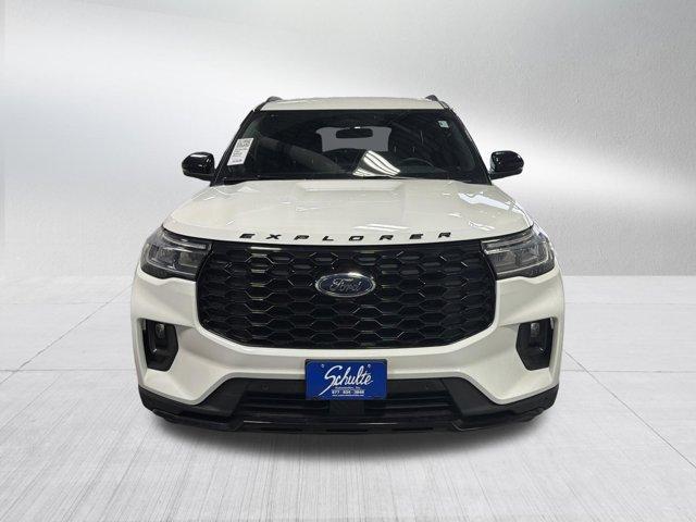 used 2025 Ford Explorer car, priced at $39,304