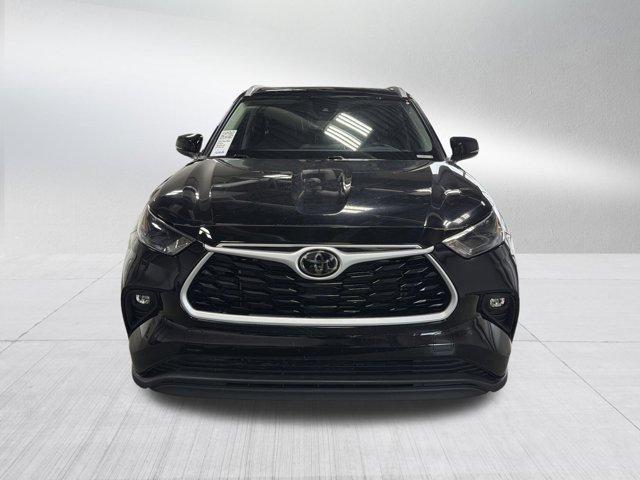 used 2024 Toyota Highlander car, priced at $37,204