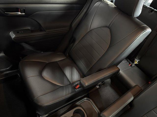 used 2024 Toyota Highlander car, priced at $37,204