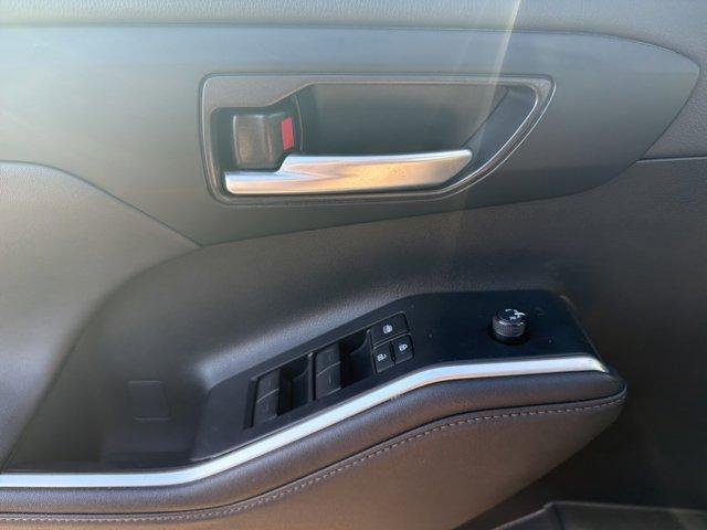 used 2024 Toyota Highlander car, priced at $37,204