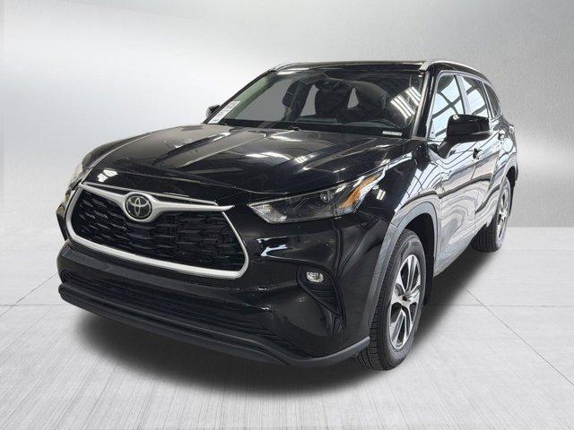 used 2024 Toyota Highlander car, priced at $37,204