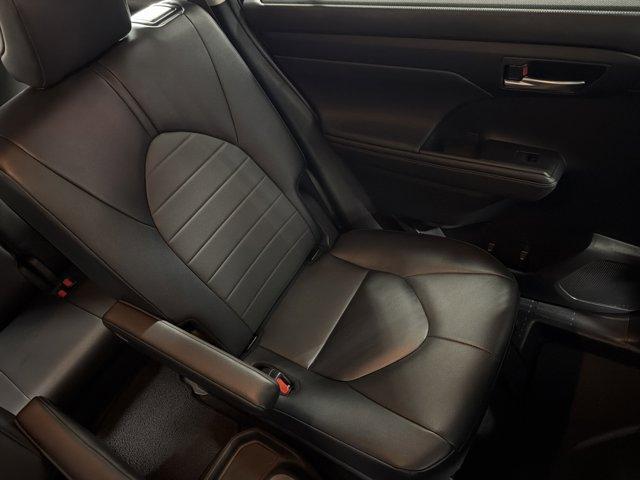 used 2024 Toyota Highlander car, priced at $37,204