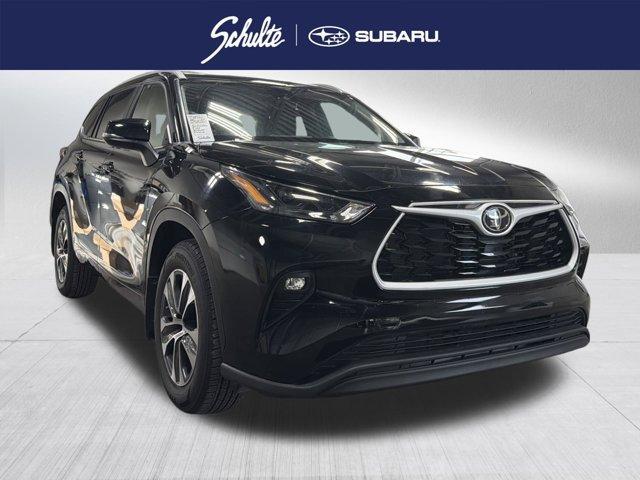 used 2024 Toyota Highlander car, priced at $38,104