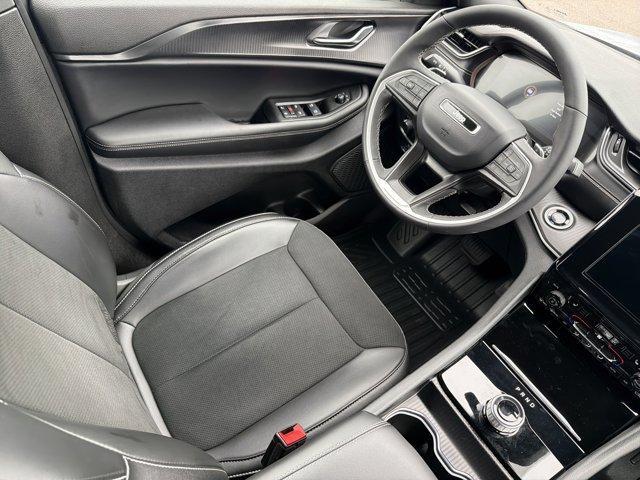 used 2025 Jeep Grand Cherokee L car, priced at $40,337