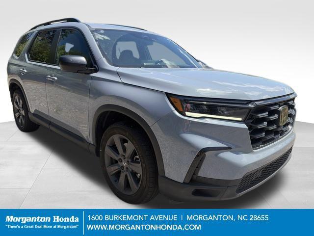 used 2025 Honda Pilot car, priced at $38,689