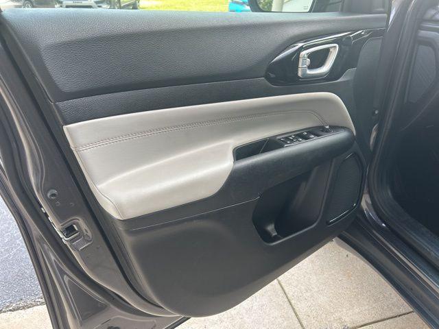 used 2024 Jeep Compass car, priced at $20,590