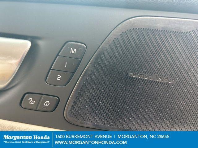 used 2024 Volvo XC60 car, priced at $30,990