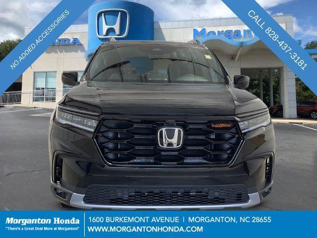 new 2025 Honda Pilot car, priced at $50,895