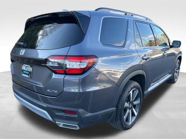 used 2023 Honda Pilot car, priced at $45,990