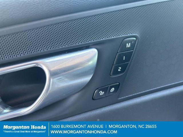 used 2023 Volvo XC60 car, priced at $27,990