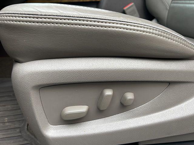 used 2017 GMC Yukon car, priced at $25,900