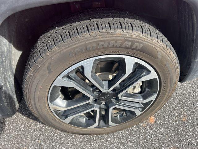 used 2024 Jeep Compass car, priced at $20,590