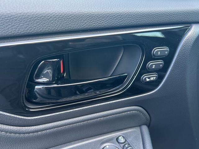 used 2025 Honda Odyssey car, priced at $47,900