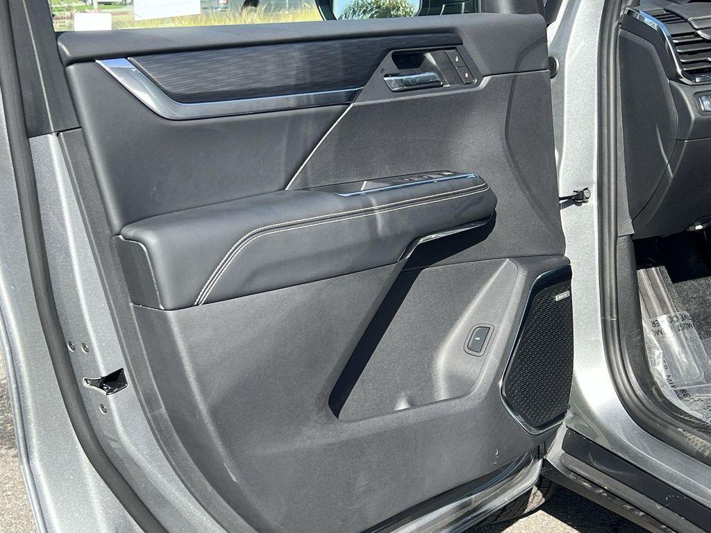 new 2026 GMC Acadia car, priced at $47,337