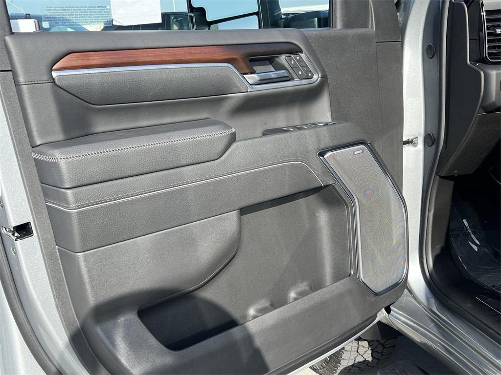 new 2026 GMC Sierra 3500 car, priced at $87,081