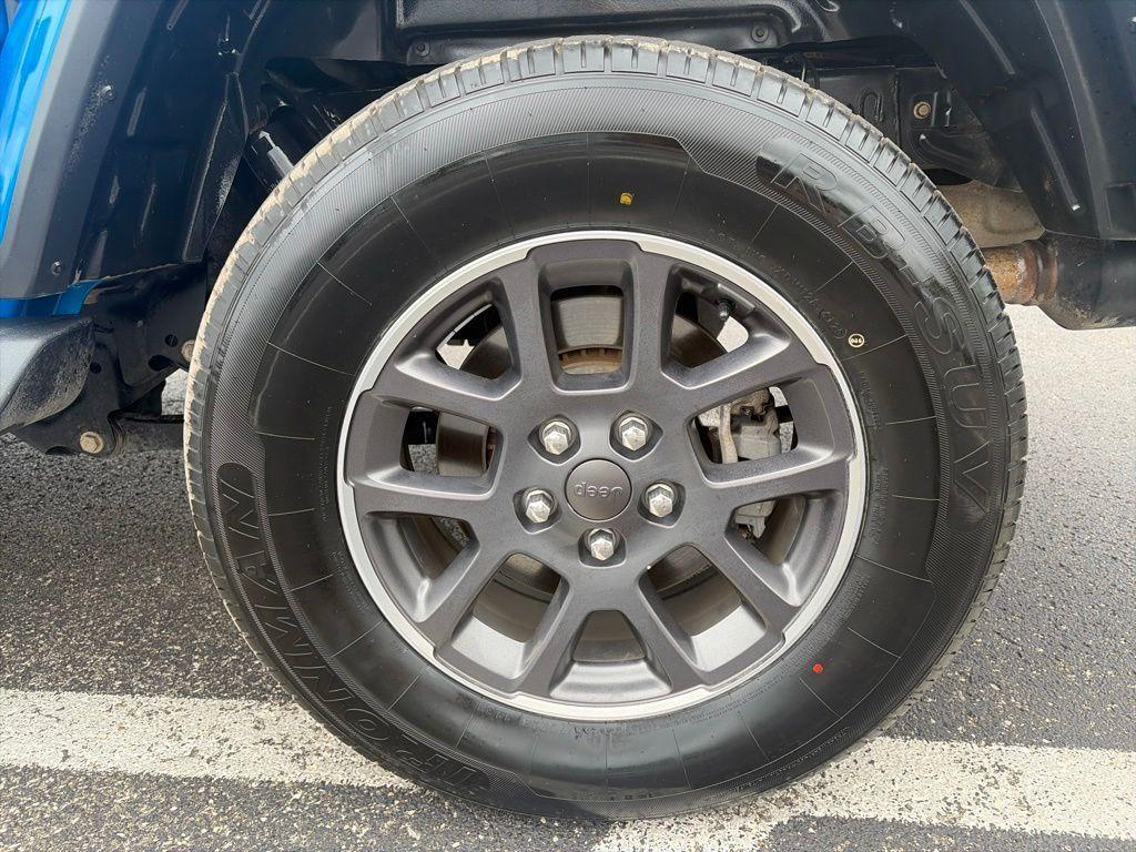 used 2020 Jeep Gladiator car, priced at $28,119