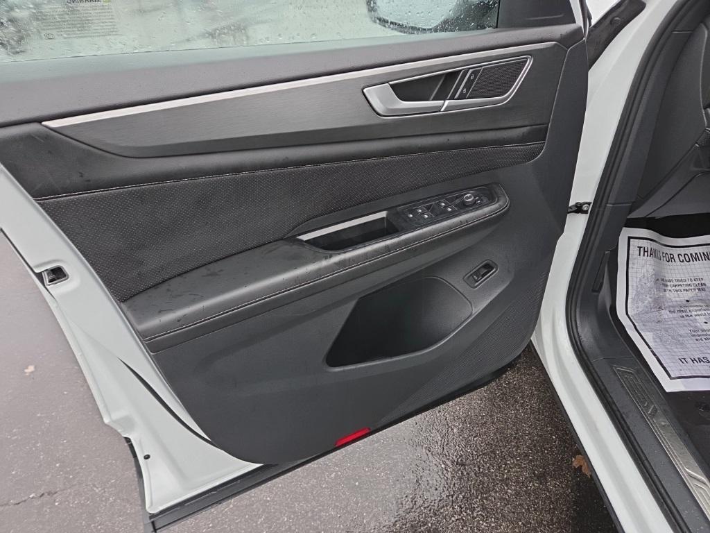 used 2024 Volkswagen Atlas Cross Sport car, priced at $26,696